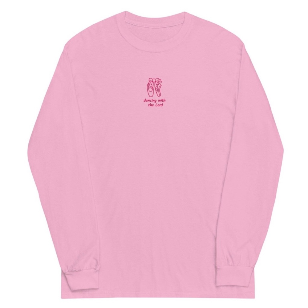 Medium Gildan ballet long sleeve tee